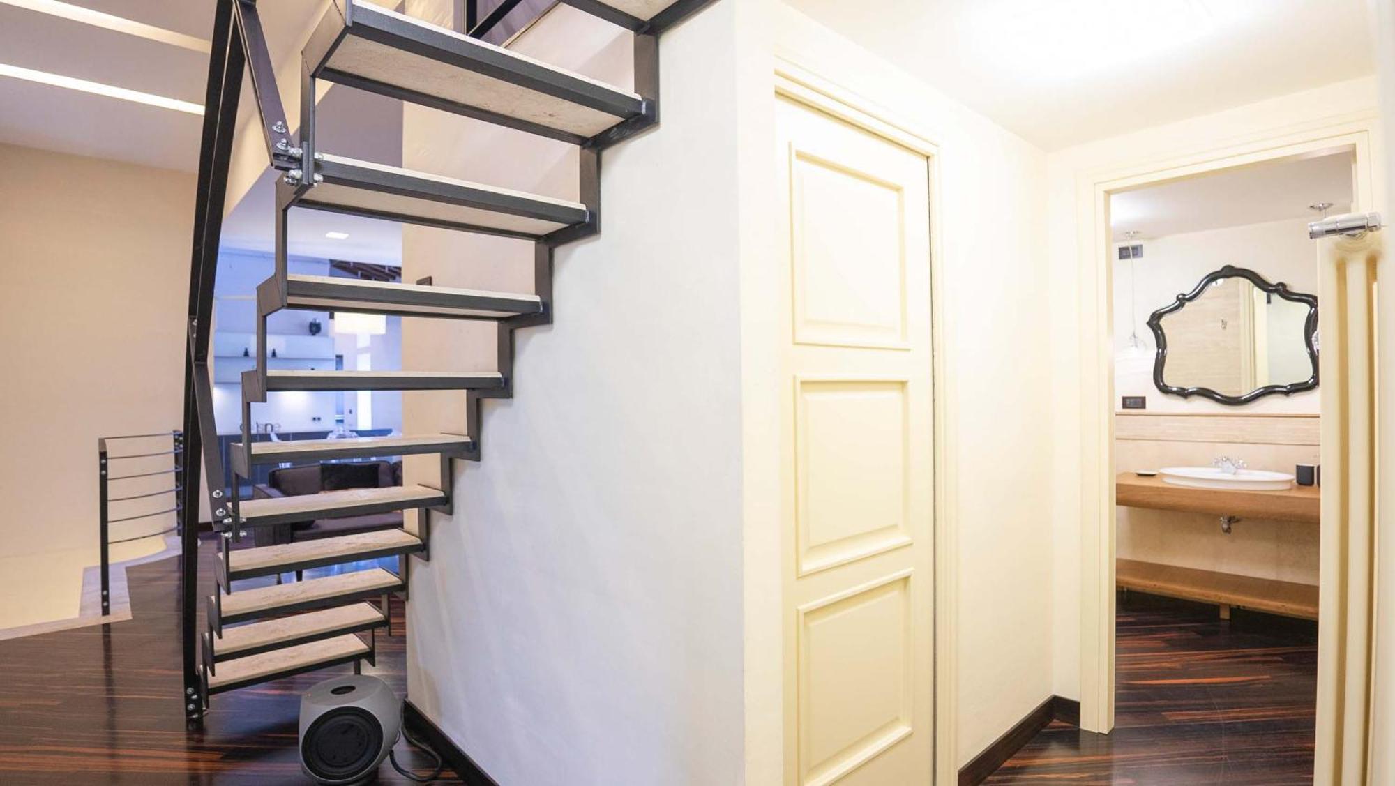Piazza Venezia Charming Apartments With View Рим Екстериор снимка