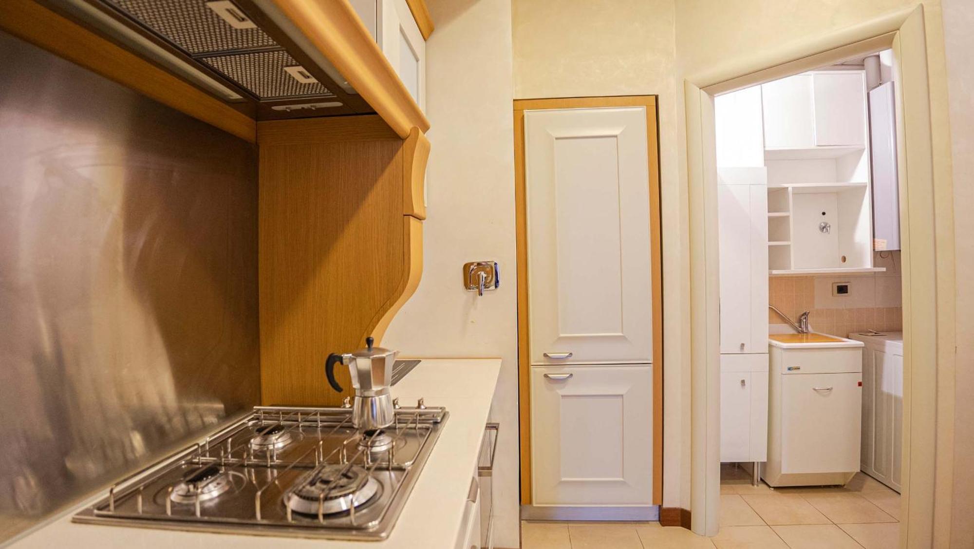 Piazza Venezia Charming Apartments With View Рим Екстериор снимка